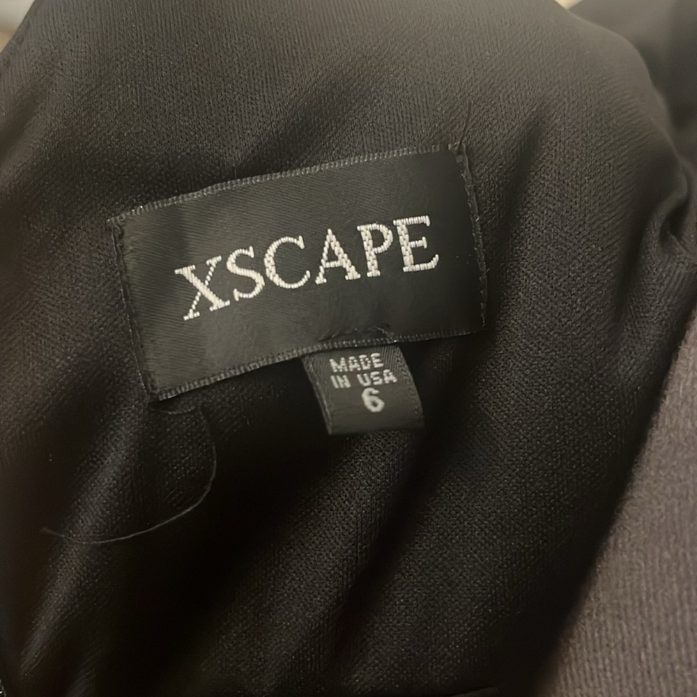 Xscape Black Long Sleeve V-Neck Evening Gown - Picture 9 of 12